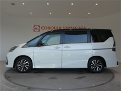 セレナ ハイウェイスター V 8ニンノリ