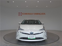 プリウス A ツーリングセレ 4WD