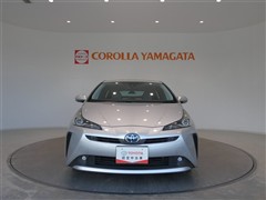 プリウス A 4WD