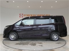 ノア X 4WD 8ニンノリ