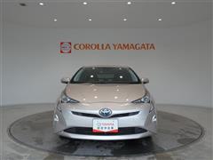 プリウス Sセーフティープラス4WD