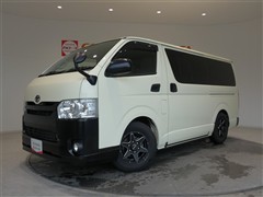 トヨタ　ハイエースバン DX 4WD Dゼル