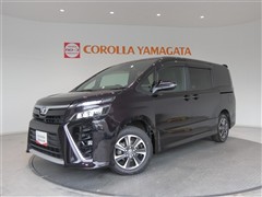 トヨタ ヴォクシー ZS クルマイスシヨウシャ