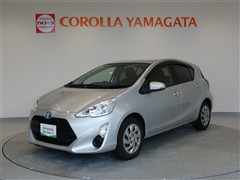 トヨタ　アクア S