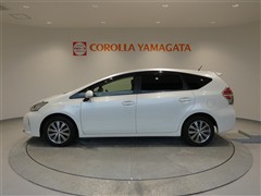 プリウスアルファ S