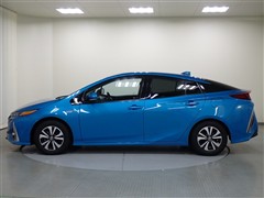 プリウスPHV A
