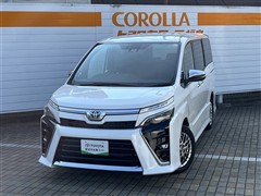 トヨタ ヴォクシー hv ZS キラメキ3