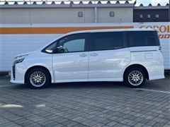 ヴォクシー hv ZS キラメキ3