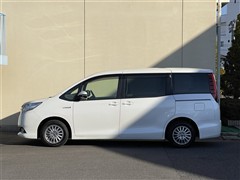 ノア ハイブリッド X