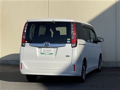 ノア ハイブリッド X