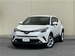 トヨタ C-HR S-T