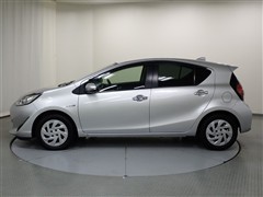 アクア Sスタイルブラック