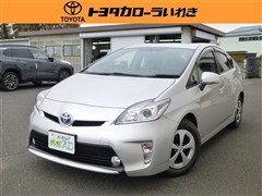 トヨタ　プリウス S