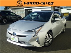 トヨタ　プリウス A