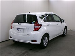 ノート E-パワー X