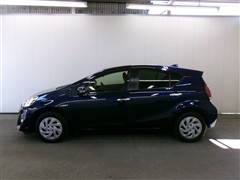 アクア S スタイル ブラック