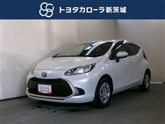 トヨタ　アクア G