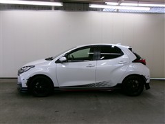 ヤリス ハイブリッド Z