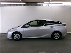 プリウス S セーフティープラス