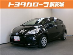 トヨタ　アクア S