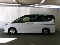 セレナ E-パワー ハイウェイスターV