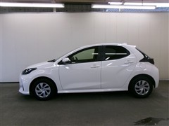 ヤリス X