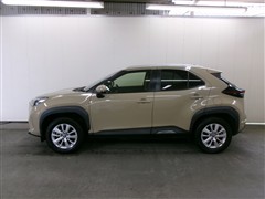 ヤリスクロス ハイブリッド G