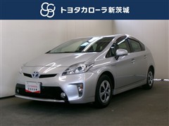 トヨタ プリウス S