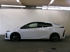プリウスPHV Sナビパッケージ
