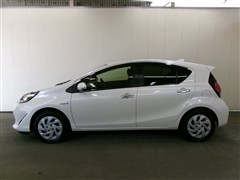 アクア S スタイルブラック