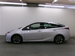 プリウス A ツーリングセレクション