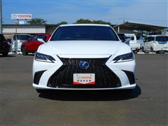 ES 300h Fスポーツ