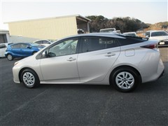 プリウス S セーフティプラス