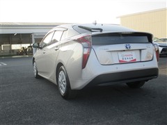 プリウス S セーフティプラス