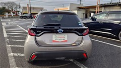 ヤリス ハイブリッド X