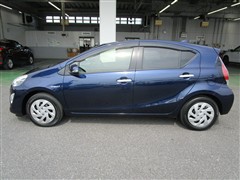 アクア S スタイルブラック