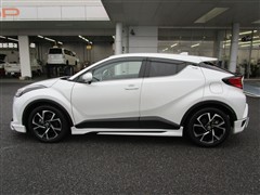 C-HR ハイブリッド G