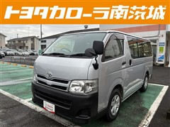 ハイエースバン DX