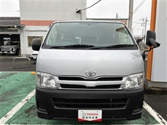 ハイエースバン DX