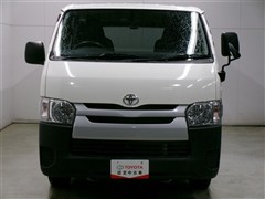 ハイエースバン DX