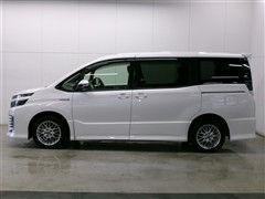 ヴォクシー ZS