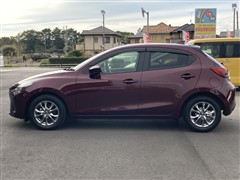 デミオ 13S ノーブルクレムゾン