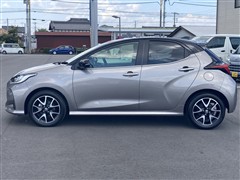 ヤリス ハイブリッド Z