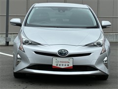 プリウス S