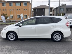 プリウスアルファ S