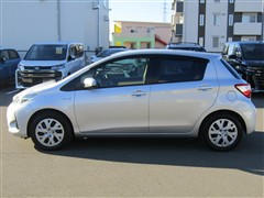 ヴィッツ ハイブリッド U