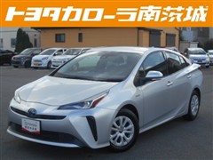 トヨタ プリウス S