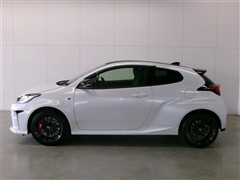 GRヤリス RZ ハイパフォーマンス