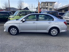 カローラアクシオ X