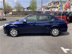 カローラアクシオ X